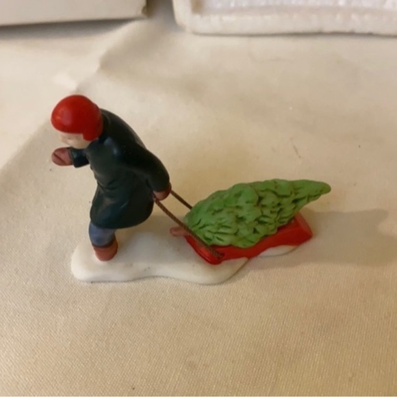 Dept 56 winter village accessories - Picture 8 of 10